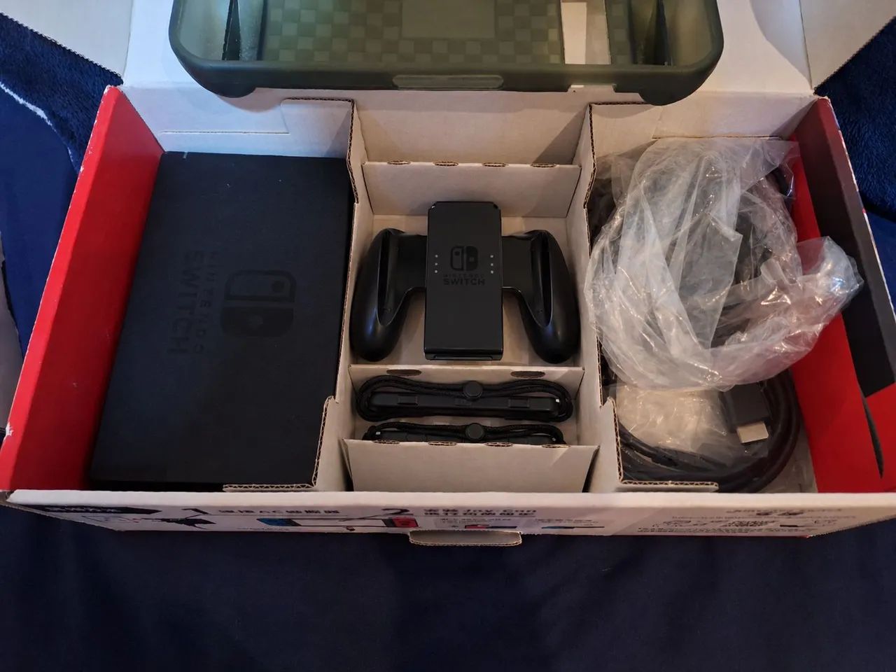 ? Nintendo Switch Completo + Dock + Joy-Cons + Acessórios - Foto 3