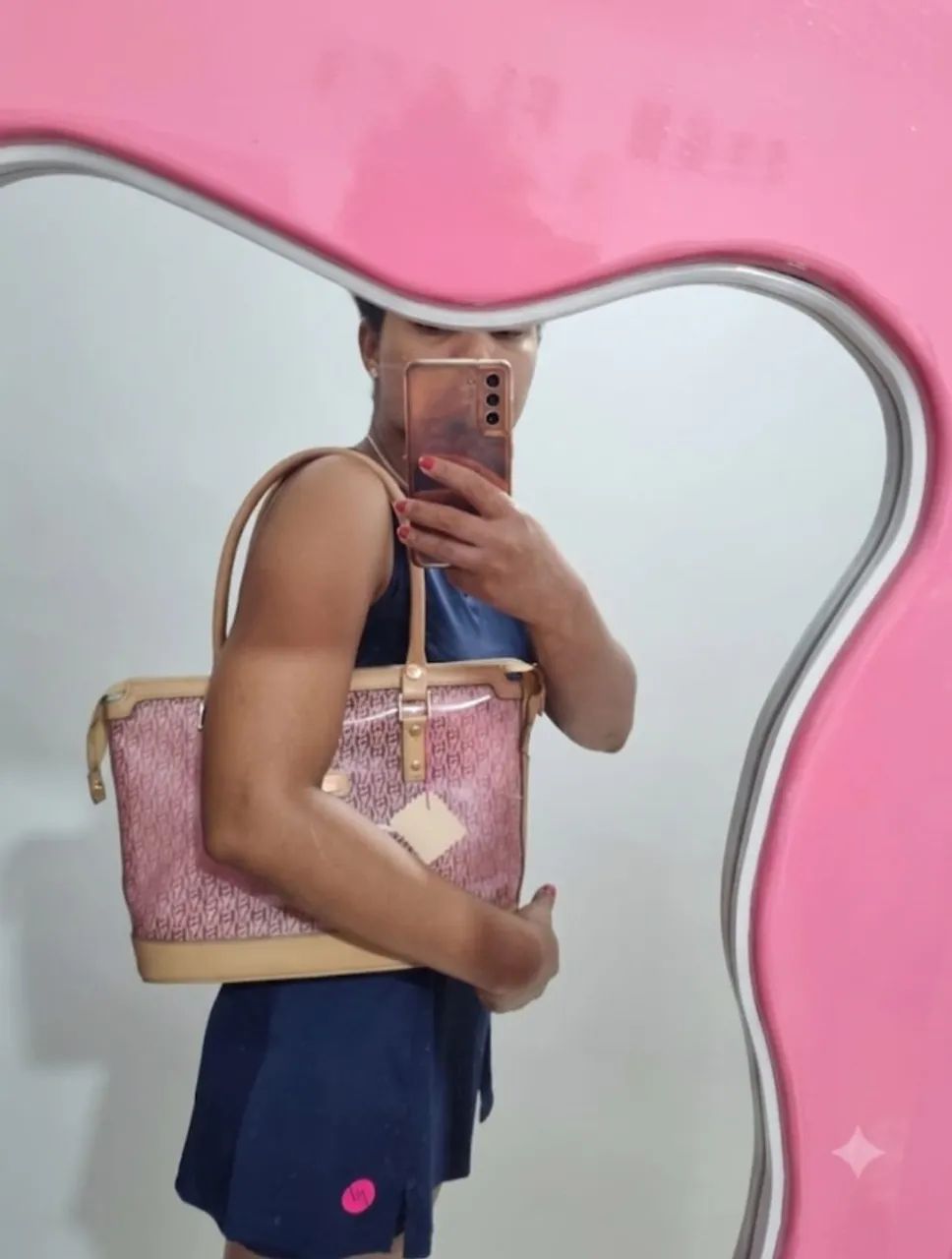 BOLSA ROSADA MONICA SANCHES DE OMBRO - Foto 4
