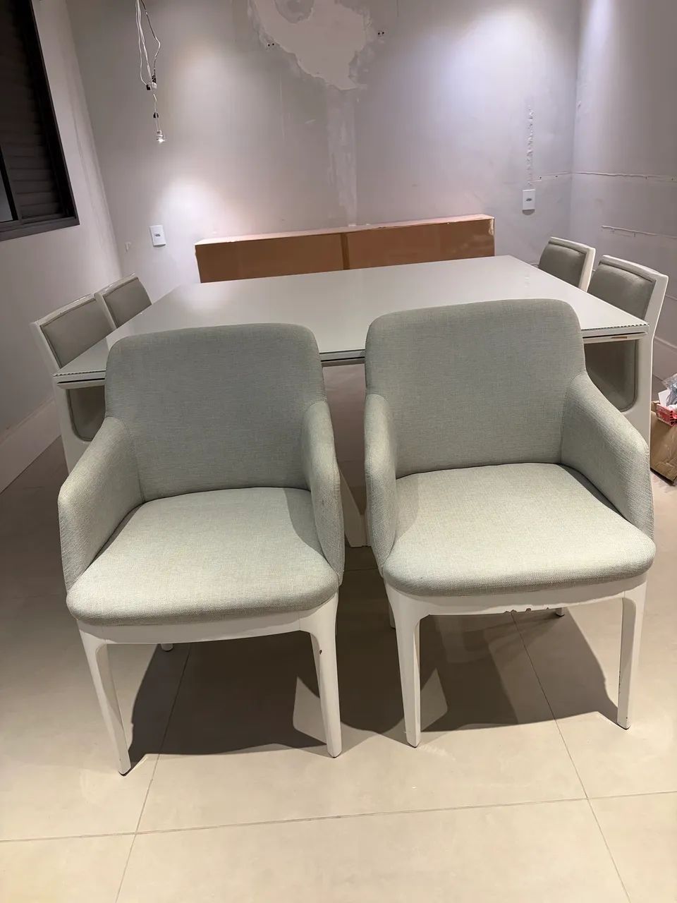 Mesa quadra com 06 cadeiras - Foto 4