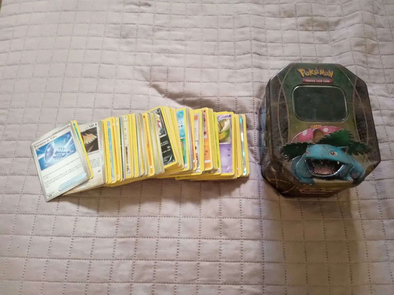 Vendo cartas de pokémon colecionáveis 