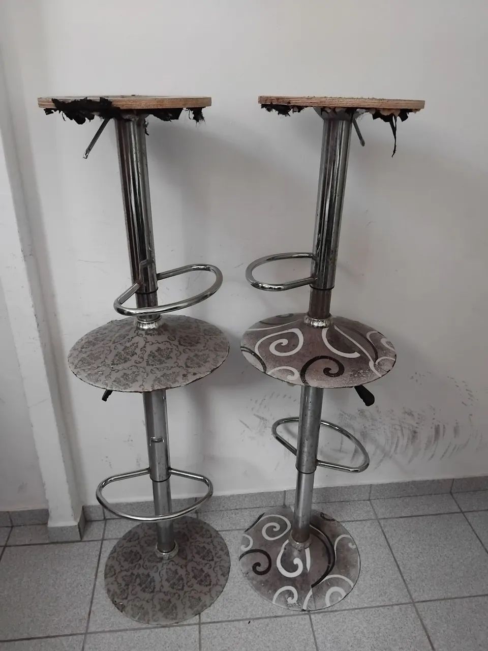 Banqueta giratória com regulagem de altura - Foto 2