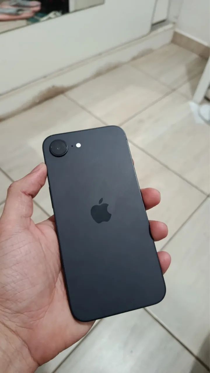 iPhone 16e - Foto 2
