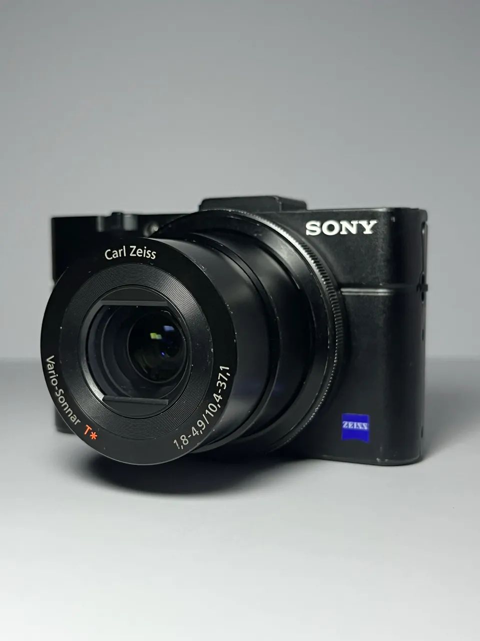 SONY　RX100 Sony Câmera digital compacta premium RX100 de 20,2 MP com sensor