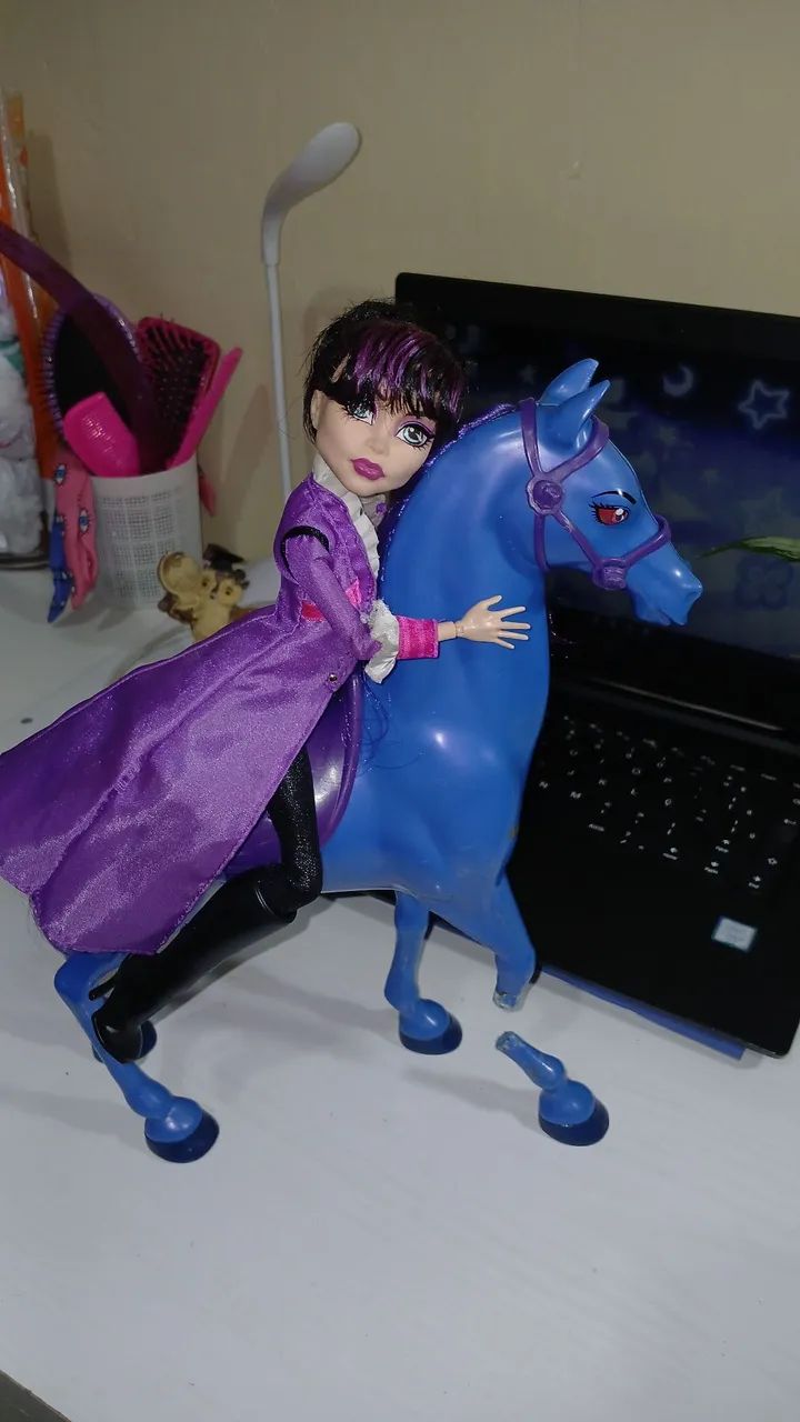 Boneca monster high diretora sem cabeça e pesadelo  - Foto 4