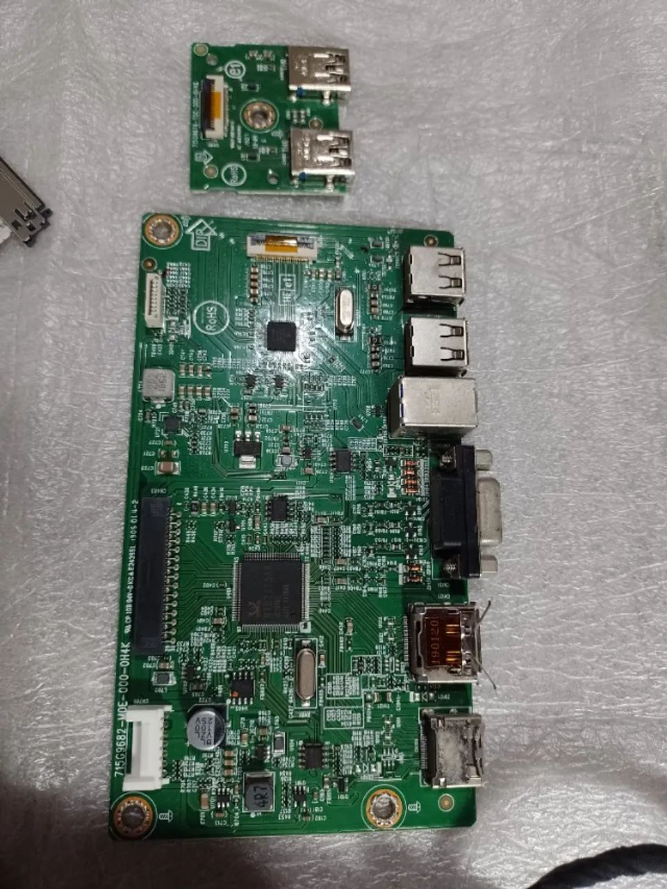 DELL P2319H MONITOR - Placa principal / Placa de fonte ambas funcionando- 3 conjuntos . - Foto 3