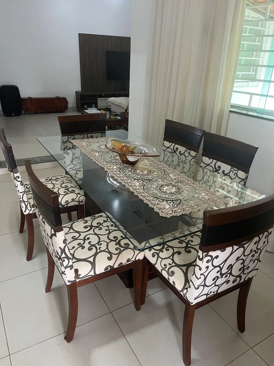 Conjunto de mesa e cadeira 