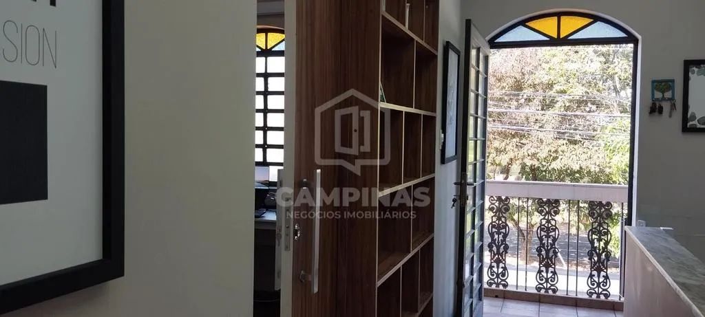 Casa à venda em Campinas, Jardim Guarani, com 4 quartos, com 230 m² - Foto 2