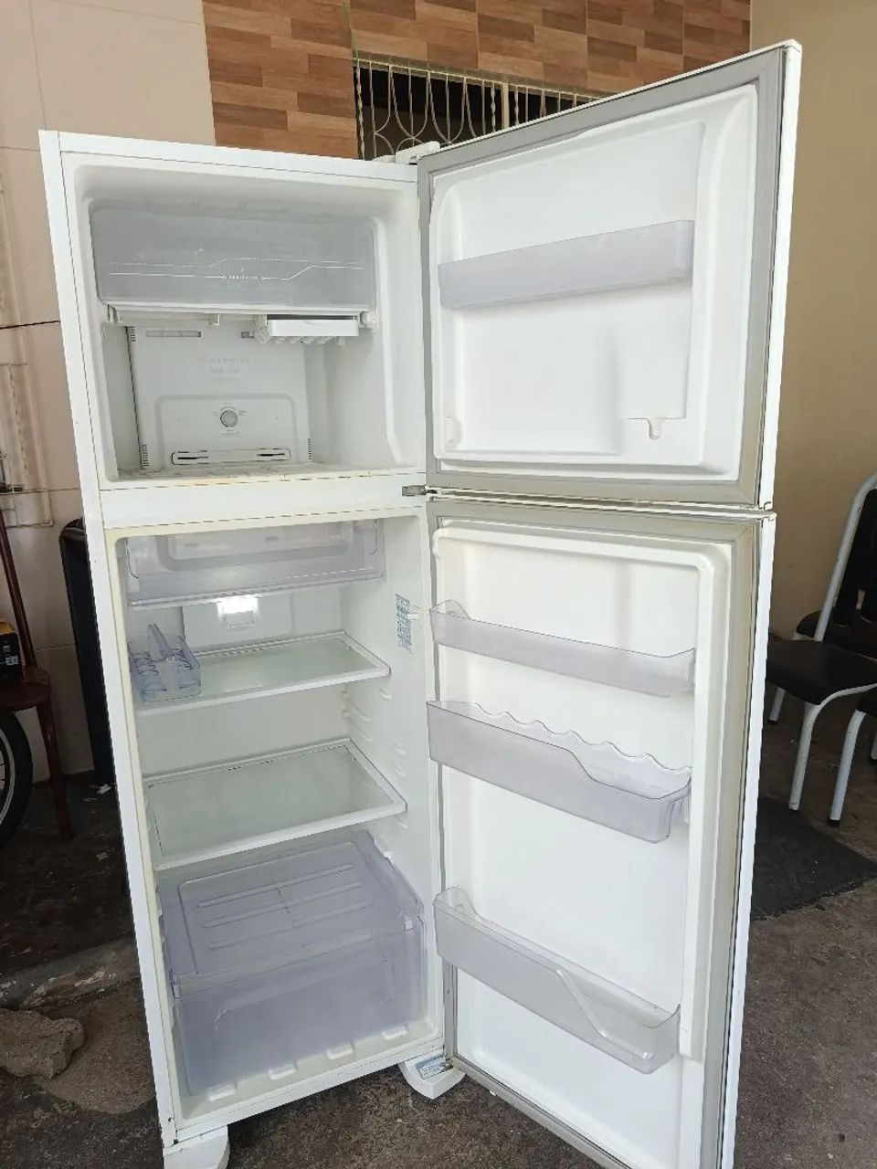 Geladeira Eletrolux Frost Free  - Foto 4