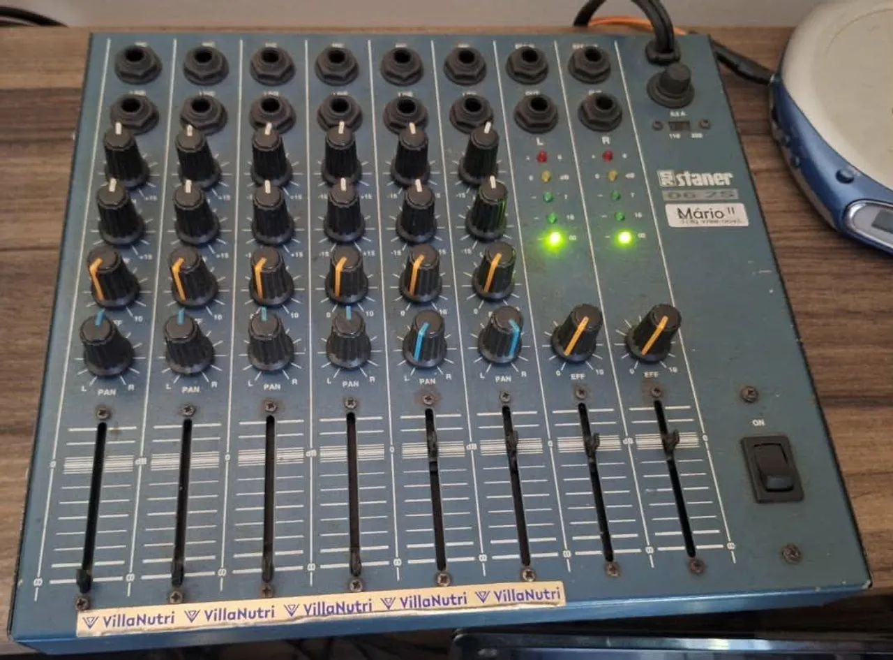 Mesa de som Staner 06 2S