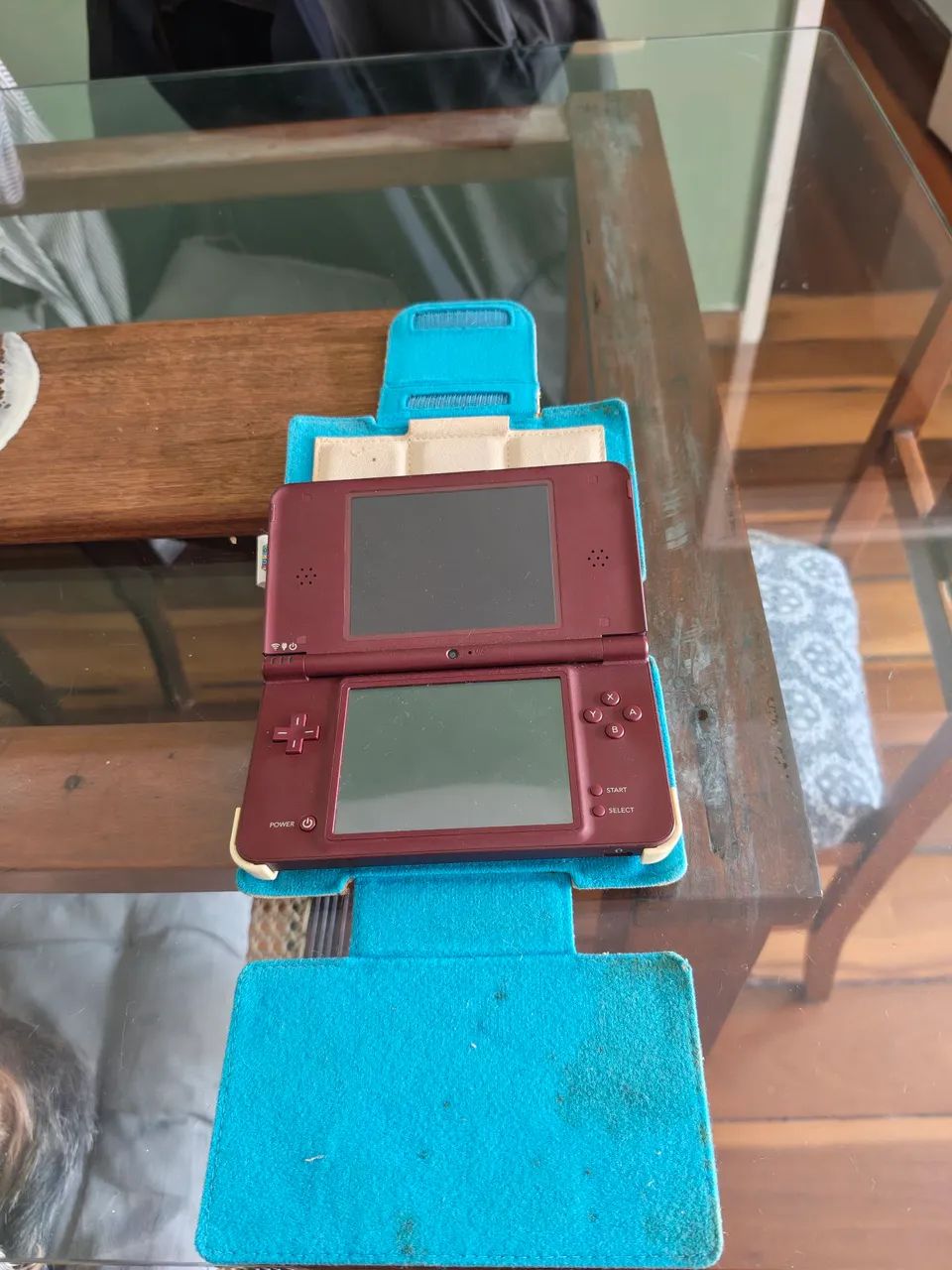 Nintendo DS XL com capa e 2 jogos em perfeito estado - Foto 2