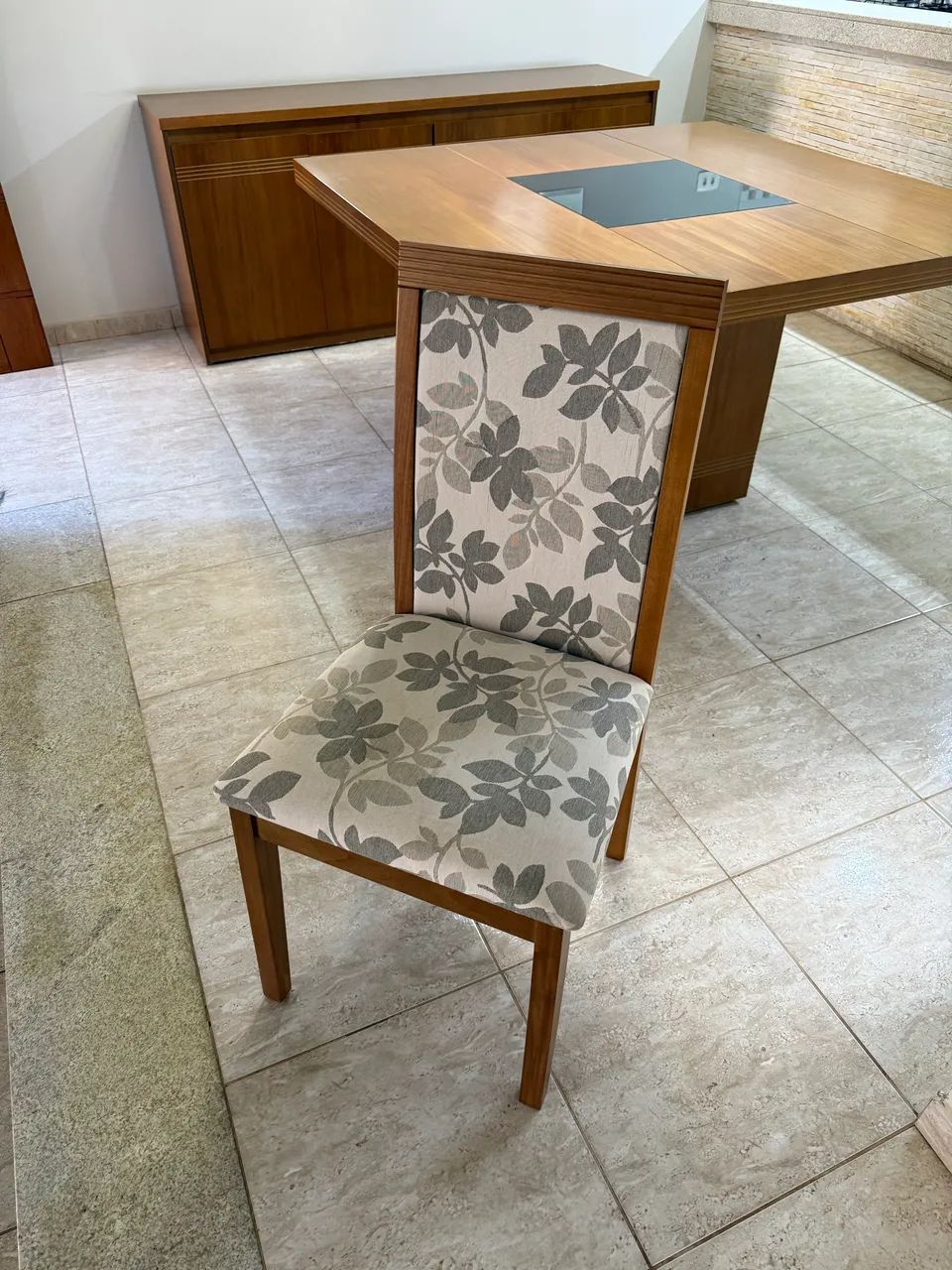 Mesa com 6 cadeiras - Foto 3