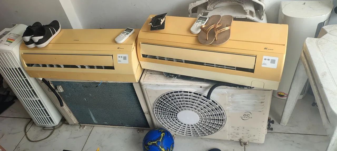 2 ar condicionado 12.000 BTUs com Defeito 