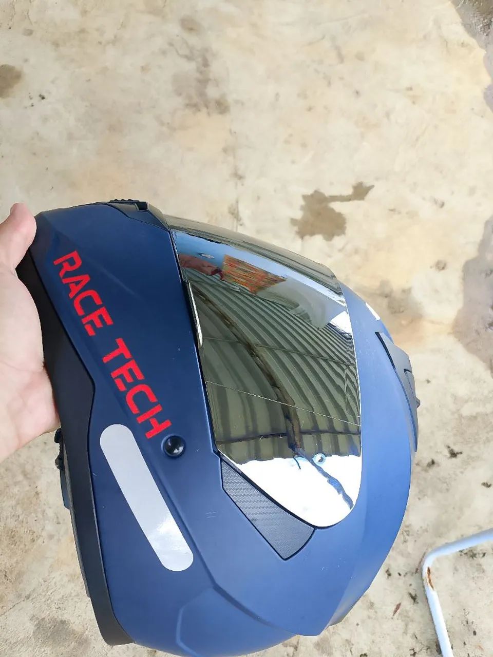 Vendo capacete RACE TECH tamanho 58 novo vai com as 2 viseira valor 250 - Foto 3