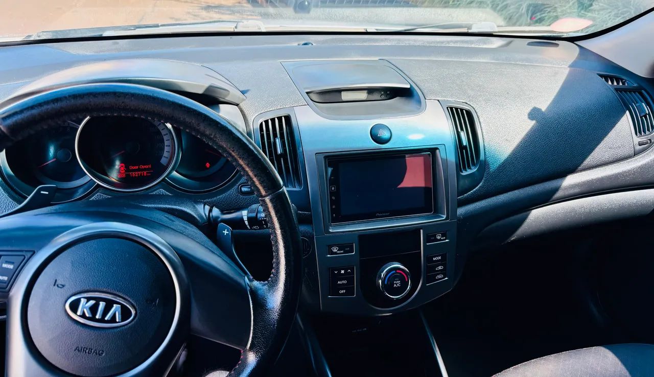 KIA Cerato Cerato 1.6 16V Aut. 2012