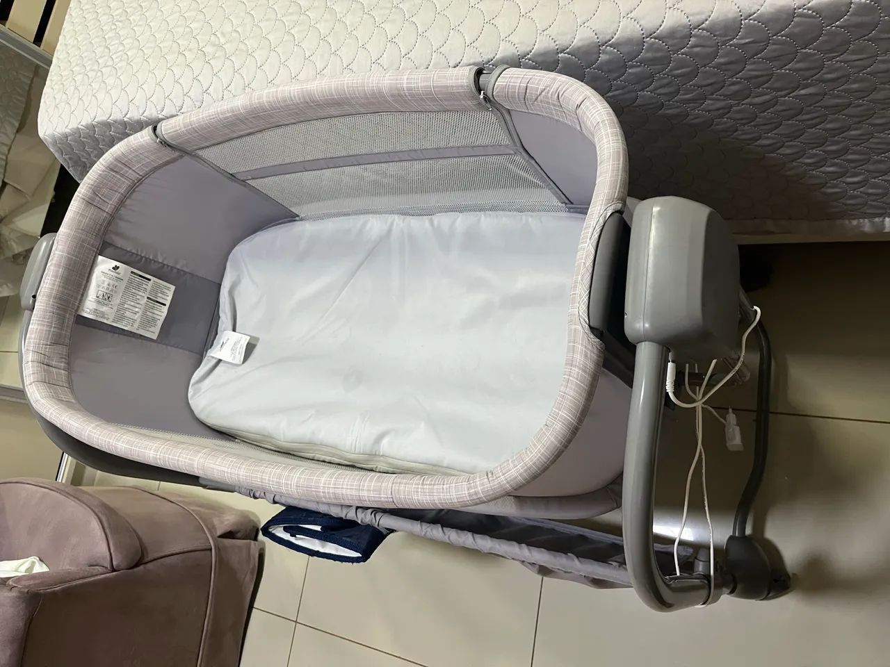 Berço com balanço automático e Bluetooth 64994172115329124