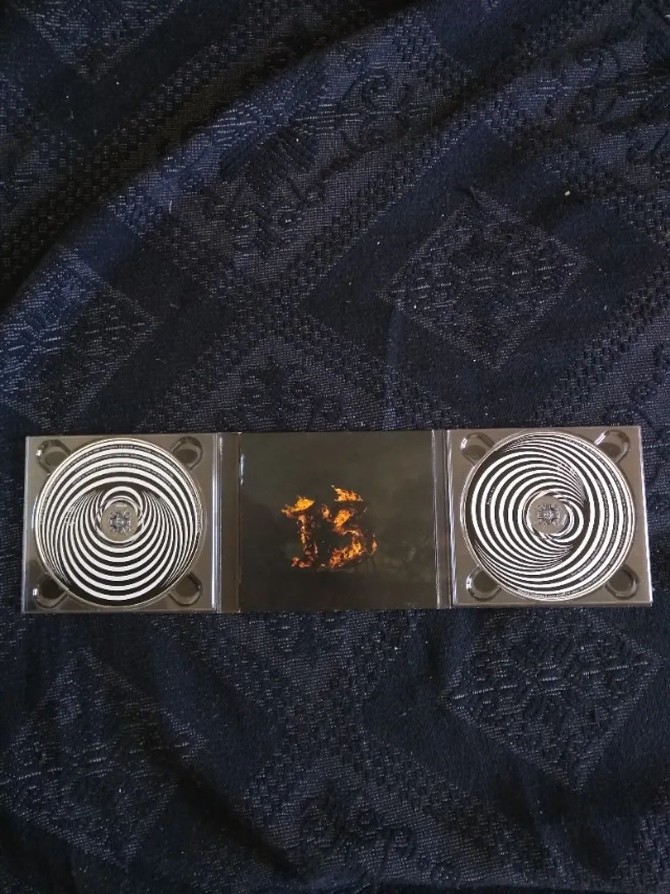 CD Black Sabbath 13 Duplo Deluxe - Foto 4