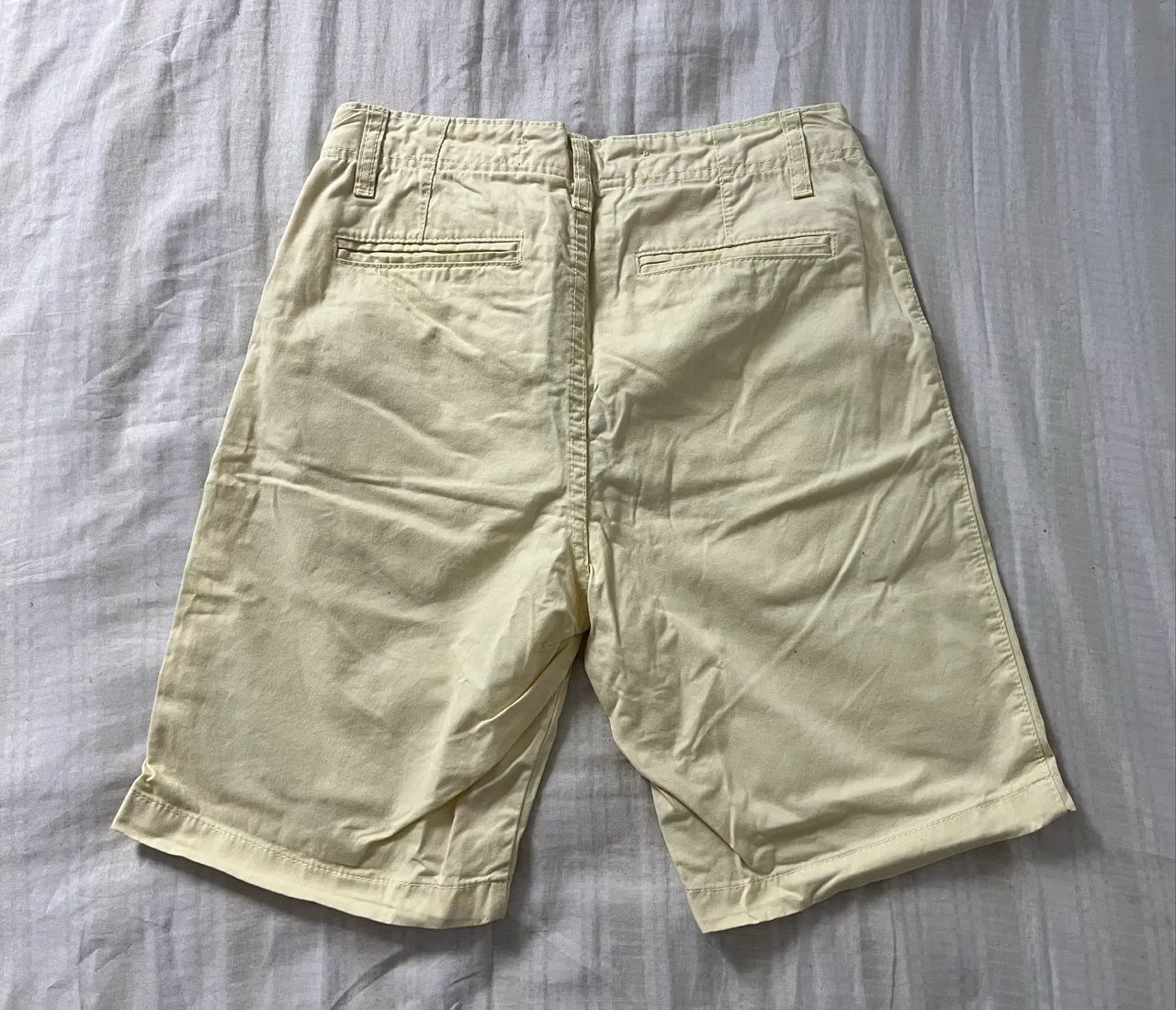 Bermuda amarela masculina  - Foto 2