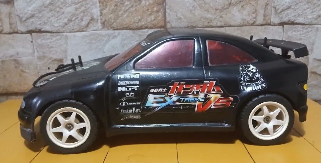 Automodelo 1/10 a combustão 