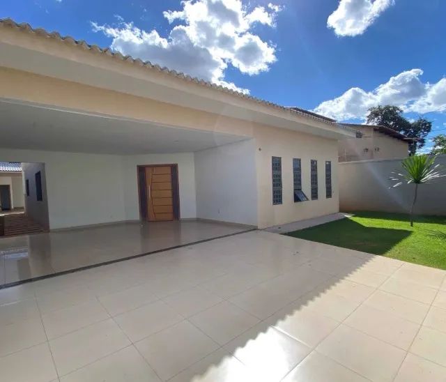 Casa no Recanto das Emas / Disponível para parcelamento 