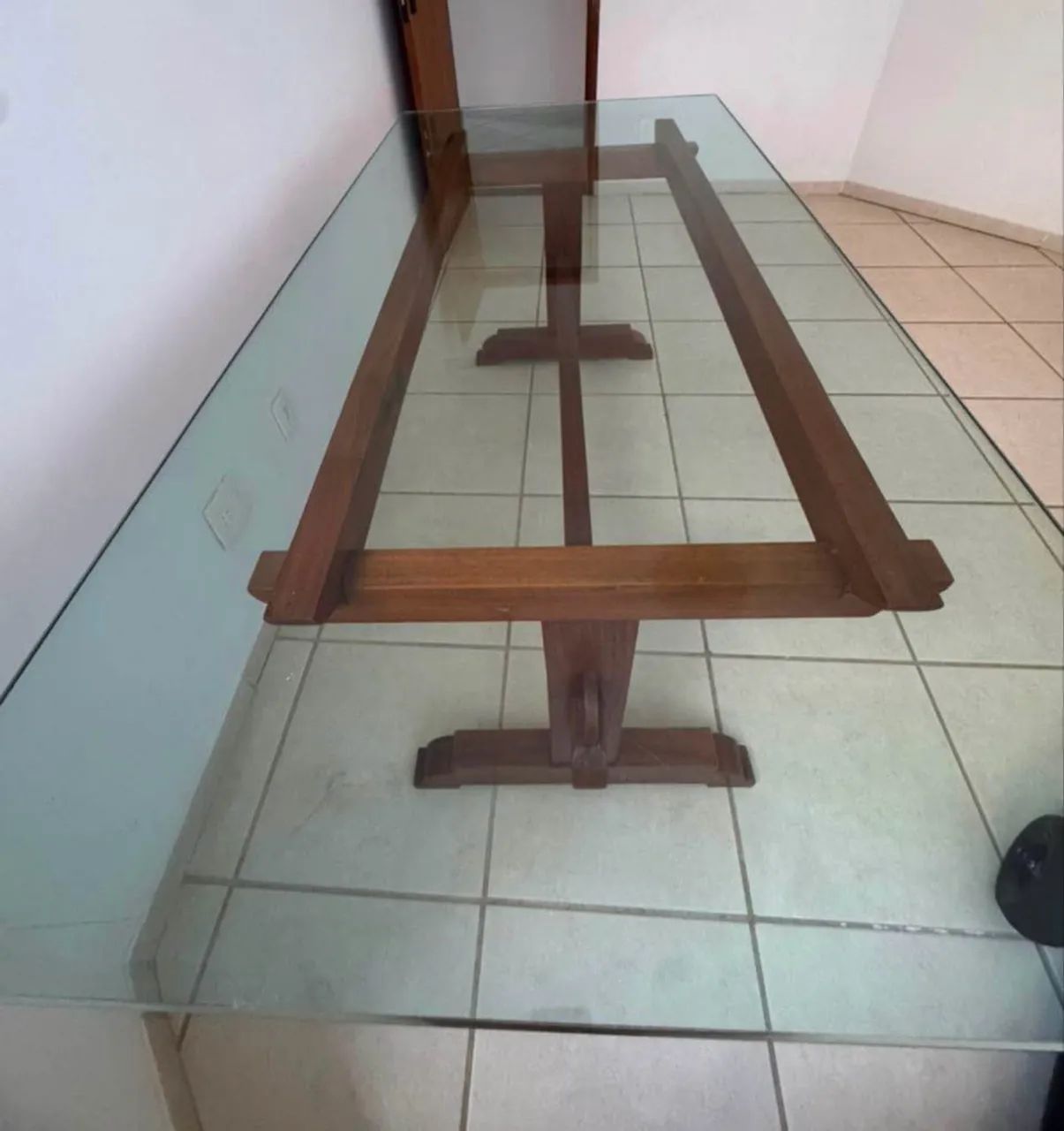 Mesa madeira maciça e tampo de cristal belga  - Foto 4
