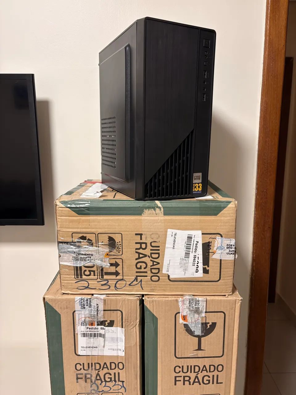 Desktop (NOVO) i3 6th / 8gb / Ssd 120gb