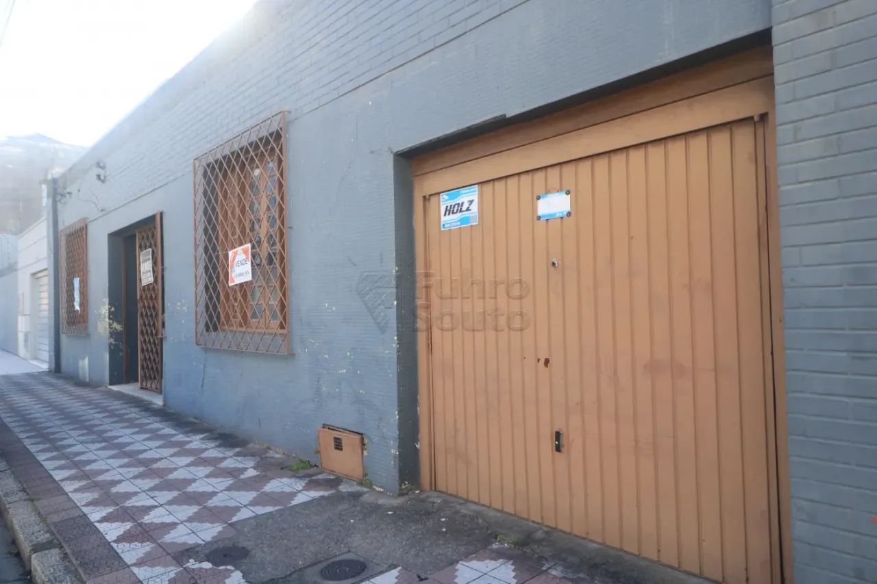 Casa de 4 dormitórios para alugar no Centro de Pelotas - Foto 2