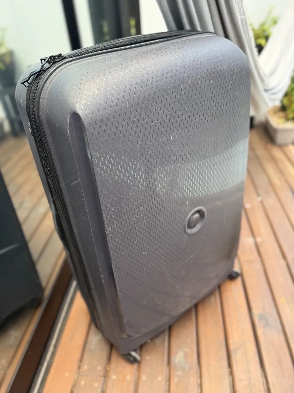 mala de 32 kg delsey