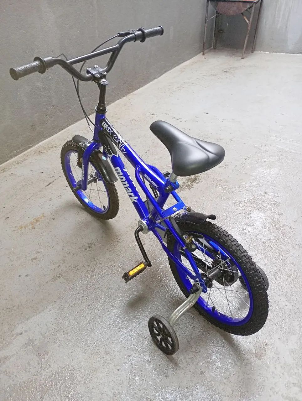 Vendo Bicicleta Novinha e com Rodinhas!! - Foto 2