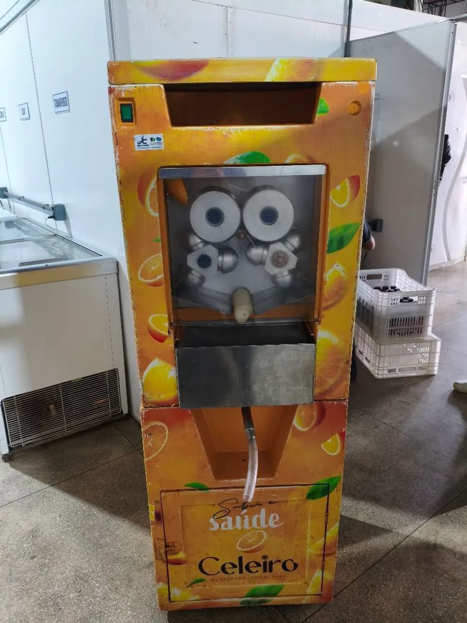 Extratora de Suco de Laranja Semi Nova 