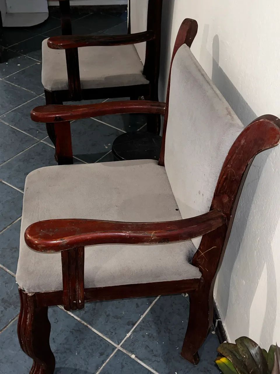 Par de poltronas madeira maciça - Foto 4