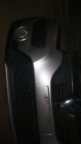 Para-choque dianteiro Sandero Stepway 17 completo