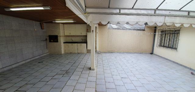 Ótima Casa Térrea 3 Quartos no Capão Raso com Amplo Terreno - Foto 19