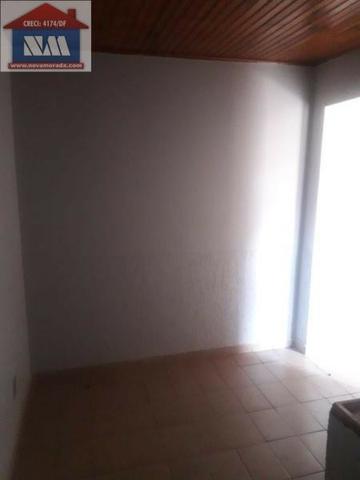 0014 - QNN 22, Excelente localização- Casa de fundos - Foto 9