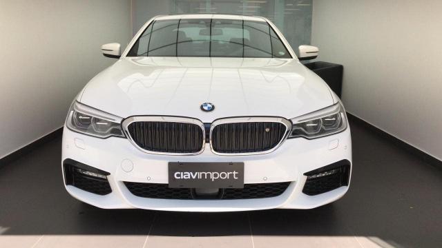 BMW 540I 2017/2018 3.0 24V TURBO GASOLINA M SPORT AUTOMÁTICO - Foto 2