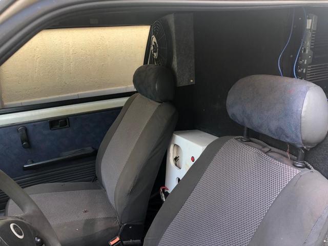 Vendo Fiat uno com som - Foto 5
