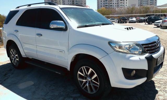 Toyota Hillux SW4 4x4 Diesel - Foto 3