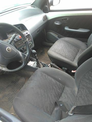 Vendo Fiat Strada, gabine estendida, Fire 1.3, Branca, alarme, vidro e trava, 2003-2004 - Foto 7