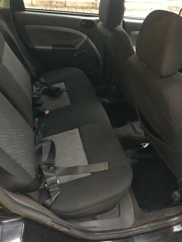 Ford Fiesta Hatch 1.0 Flex básico bem conservado 2007/2008 - Foto 5