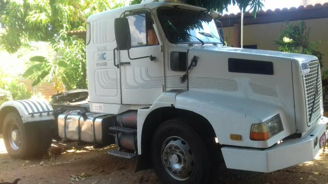 Volvo - Foto 2