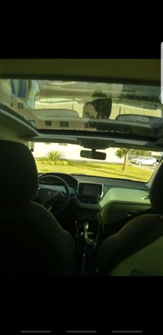 Peugeot 208 2014 teto panorâmico Allure