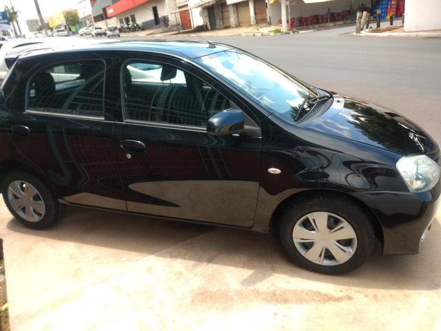 Etios X 2014 - Foto 4