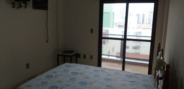 Apartamento lateral, prédio de frente para a Praia do Morro Guarapari - Foto 9