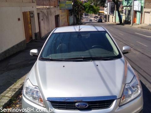 Ford Focus Hatch 2.0 GLX