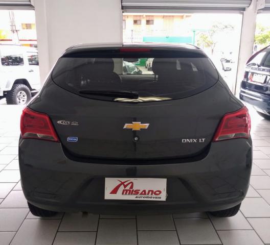 CHEVROLET ONIX HATCH LT 1.4 8V FLEXPOWER 5P AUT 2017 - Foto 5