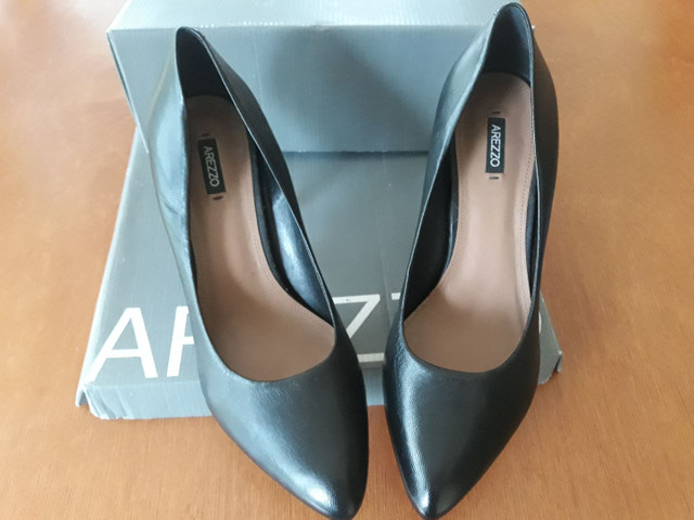 sapato preto arezzo