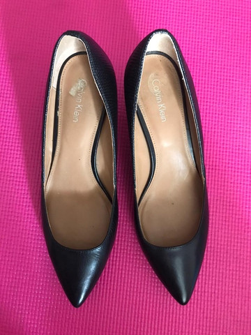 scarpin calvin klein