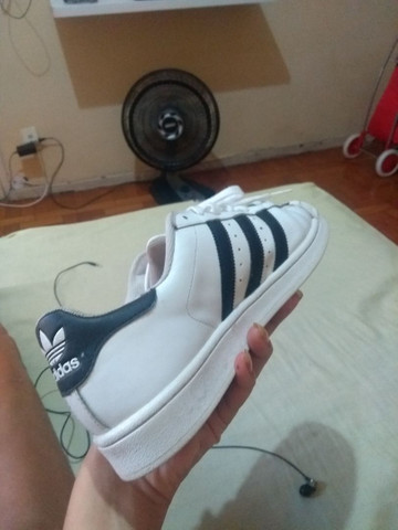 Tênis Adidas Superstar ORIGINAL. - Foto 2