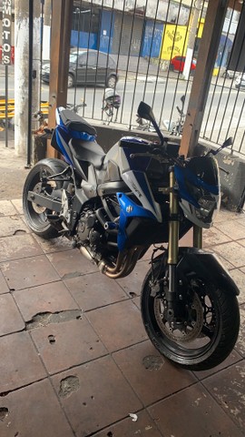 SUZUKI GSR750 ANO 2016