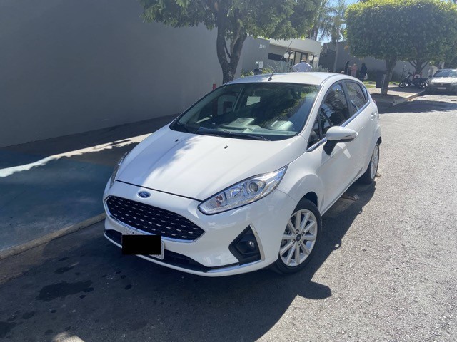 FORD FIESTA TITANIUM HATCH 1.6 AUTOMÁTICO