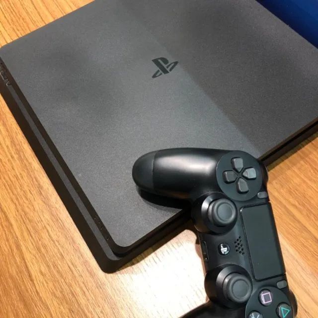 Playstation 4 Slim - 1tb - semi novo